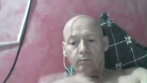 Snapshot of oldbuthorny62 chatting on 04/19/26, 01:38 oldbuthorny62 online show from 04/19/26, 01:38