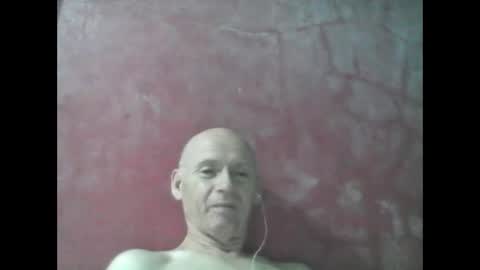 Snapshot of oldbuthorny62 chatting on 05/18/26, 12:11 oldbuthorny62 online show from 05/18/26, 12:11