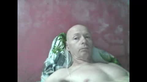 Snapshot of oldbuthorny62 chatting on 05/26/26, 01:23 oldbuthorny62 online show from 05/26/26, 01:23