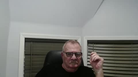 Snapshot of oldguybigd chatting on 10/02/25, 03:46 oldguybigd online show from 10/02/25, 03:46
