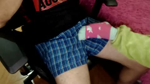 Snapshot of oldmanandgirlishlady chatting on 06/20/26, 02:36 Kate 22 and Michael 45 online show from 06/20/26, 02:36