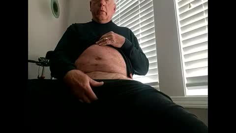 Snapshot of oldsubman chatting on 12/03/24, 01:54 oldsubman online show from 12/03/24, 01:54