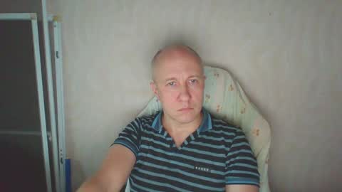 Snapshot of oleg365 chatting on 12/22/24, 08:49 figaro online show from 12/22/24, 08:49