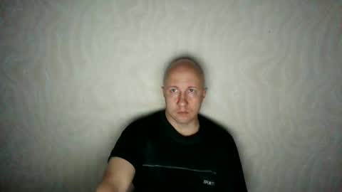 Snapshot of oleg365 chatting on 10/17/25, 04:09 figaro online show from 10/17/25, 04:09