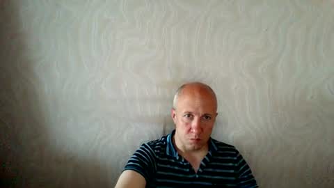 Snapshot of oleg365 chatting on 06/18/26, 05:30 figaro online show from 06/18/26, 05:30