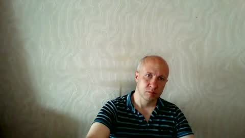 Snapshot of oleg365 chatting on 06/18/26, 10:09 figaro online show from 06/18/26, 10:09