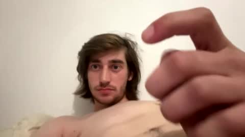 Snapshot of oliboy34 chatting on 11/16/25, 06:52 oliboy34 online show from 11/16/25, 06:52