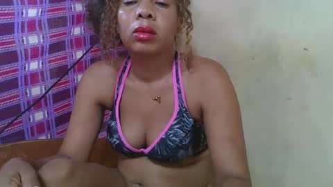 olinaa online show from 05/05/26, 03:14