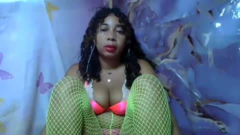 Snapshot of olinaa chatting on 06/22/26, 12:56 olinaa online show from 06/22/26, 12:56