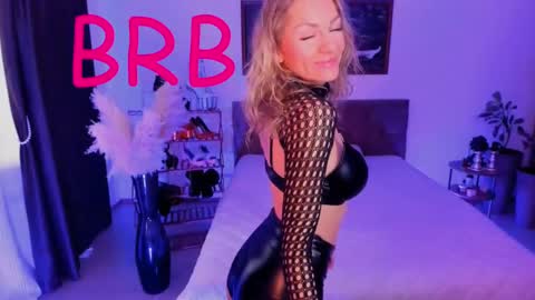 oliva_candy online show from 03/11/25, 11:12