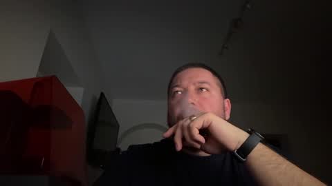 Snapshot of oliver841119 chatting on 03/27/26, 07:35 Oliver84 online show from 03/27/26, 07:35