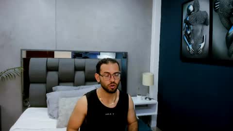 Oliver Blanc online show from 04/15/26, 11:50