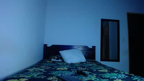 Oliver and MeganIndependent online show from 02/21/26, 07:09