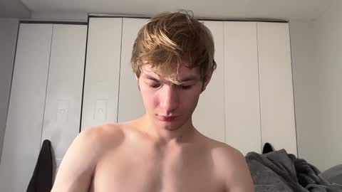 Snapshot of oliver_beck chatting on 12/08/24, 06:50 Oliver Beck online show from 12/08/24, 06:50