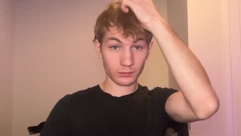 Snapshot of oliver_beck chatting on 12/27/24, 07:46 Oliver Beck online show from 12/27/24, 07:46