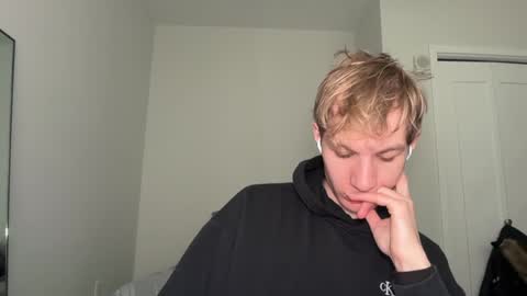 Snapshot of oliver_beck chatting on 01/11/25, 07:38 Oliver Beck online show from 01/11/25, 07:38