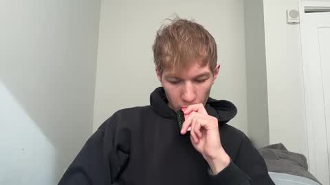 Snapshot of oliver_beck chatting on 02/13/25, 04:39 Oliver Beck online show from 02/13/25, 04:39