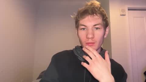 Snapshot of oliver_beck chatting on 03/04/25, 07:22 Oliver Beck online show from 03/04/25, 07:22