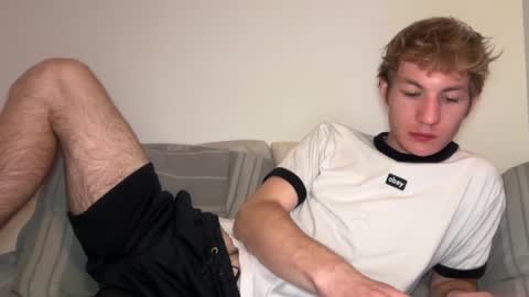 Snapshot of oliver_beck chatting on 03/12/25, 02:09 Oliver Beck online show from 03/12/25, 02:09