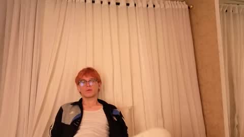 Snapshot of oliver_big19 chatting on 09/10/25, 11:43 oliver_big19 online show from 09/10/25, 11:43