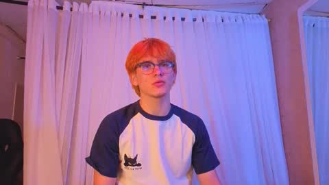 Snapshot of oliver_big19 chatting on 09/12/25, 11:43 oliver_big19 online show from 09/12/25, 11:43