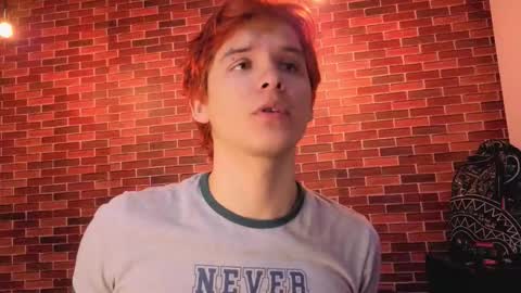 Snapshot of oliver_big19 chatting on 10/15/25, 11:32 oliver_big19 online show from 10/15/25, 11:32