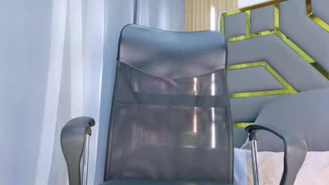 Oliver online show from 04/25/26, 06:38