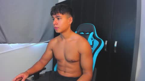 Oliver bray online show from 11/22/25, 03:22