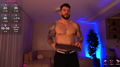 oliver_colt__ online show from 10/22/25, 11:26