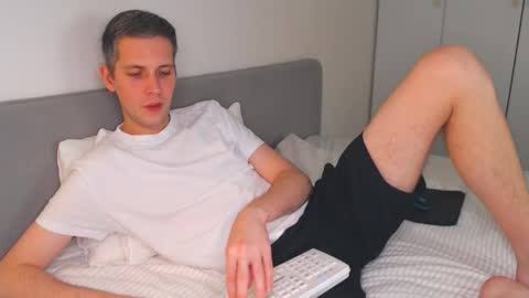 Oliver online show from 11/02/25, 06:10