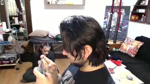 oliver_laid_2023 online show from 10/28/25, 11:18