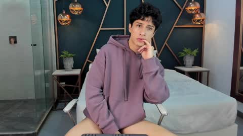  OLIVER  online show from 04/09/26, 01:16