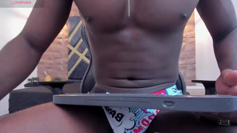 OLIVER LAURENT online show from 03/22/26, 01:14