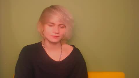 Snapshot of oliver_sweet_ chatting on 02/03/25, 09:07 Oliver online show from 02/03/25, 09:07