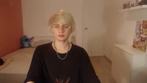 Snapshot of oliver_sweet_ chatting on 10/09/25, 01:47 Oliver online show from 10/09/25, 01:47