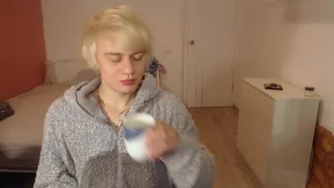 Oliver online show from 01/15/26, 01:54