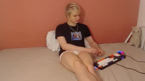 Oliver online show from 03/25/26, 12:16