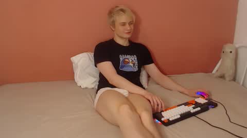 Oliver online show from 03/26/26, 12:39