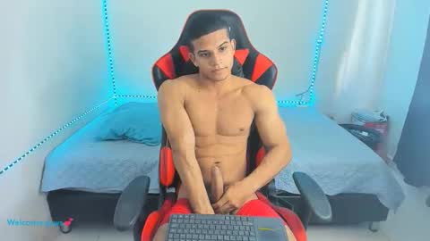 Snapshot of oliver_thompsson chatting on 04/24/26, 08:00 oliver thompsson online show from 04/24/26, 08:00