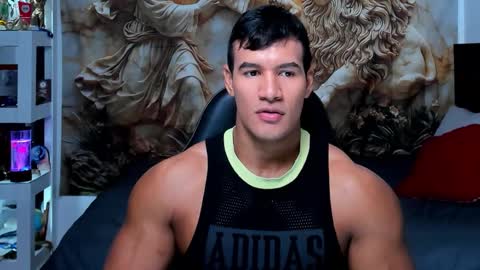 oliver_tommy online show from 10/24/25, 12:34