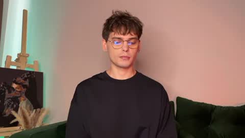 Snapshot of oliverlawrence chatting on 07/10/26, 03:36 oliverlawrence online show from 07/10/26, 03:36