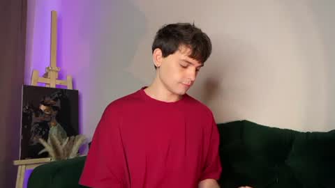 Snapshot of oliverlawrence chatting on 07/14/26, 02:05 oliverlawrence online show from 07/14/26, 02:05