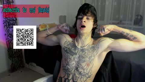 Snapshot of oliverrgroove chatting on 03/11/25, 04:29 oliverrgroove online show from 03/11/25, 04:29