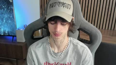 oliverrgroove online show from 04/22/26, 09:22