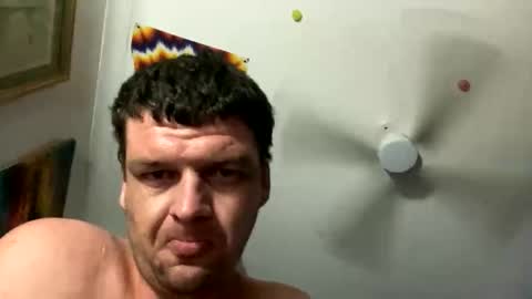 Snapshot of oliversunley22 chatting on 01/13/26, 01:16 oliversunley22 online show from 01/13/26, 01:16