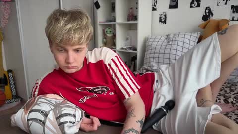 oliver online show from 04/06/26, 11:55