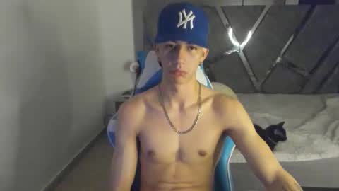 Snapshot of oliverthompson_01 chatting on 10/10/25, 07:51 oliverthompson_01 online show from 10/10/25, 07:51