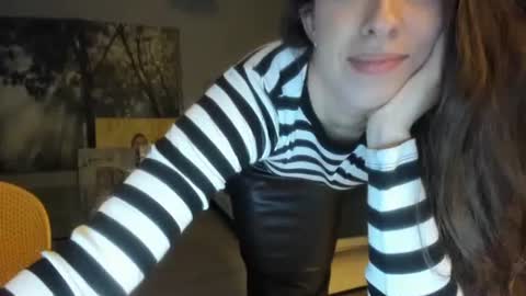olivia__dream online show from 06/17/26, 07:15