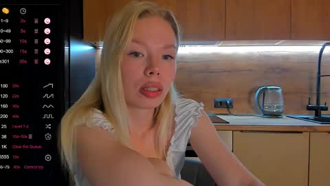 Snapshot of olivia_bells chatting on 06/03/26, 09:09 Olivia 3 online show from 06/03/26, 09:09