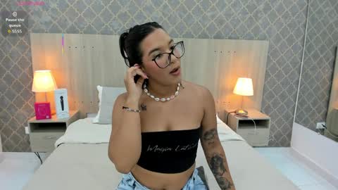 Olivia online show from 04/07/26, 07:47